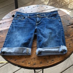 Vera Wang denim relaxed fit shorts